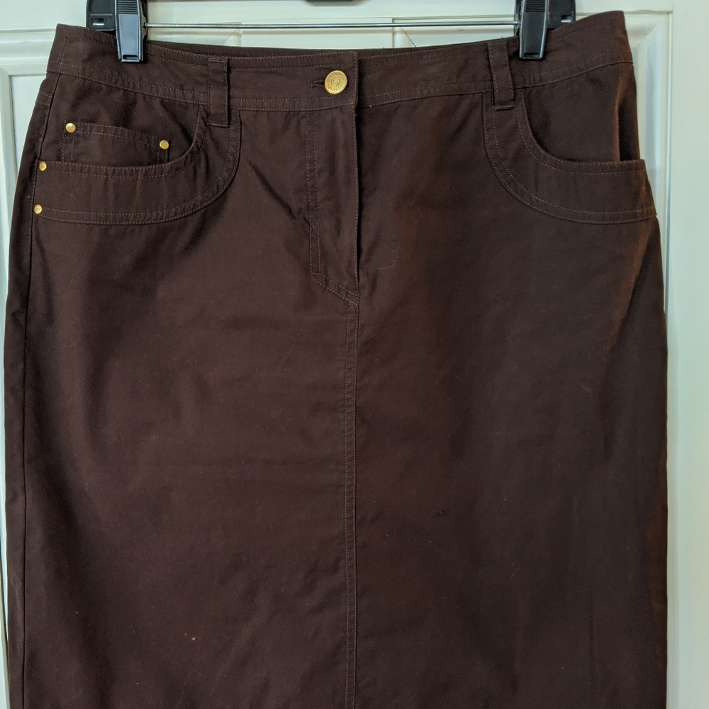 Jones New York light weight brown skirt